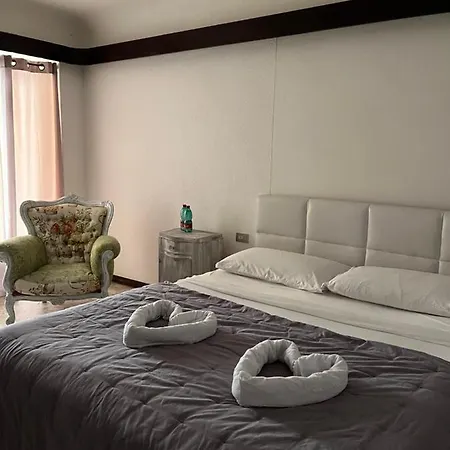 Castello Bed & Breakfast *